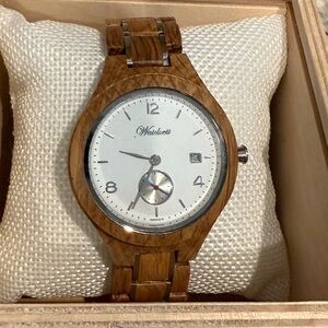 New in Box Waidzeit Wooden Watch made of wine barrel